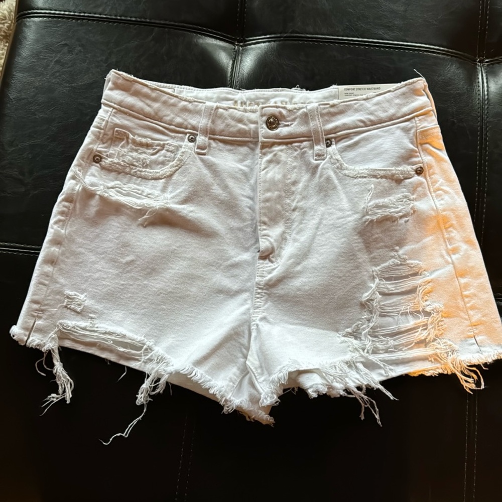 American Eagle Distressed Mom Short Sz 6 NWT